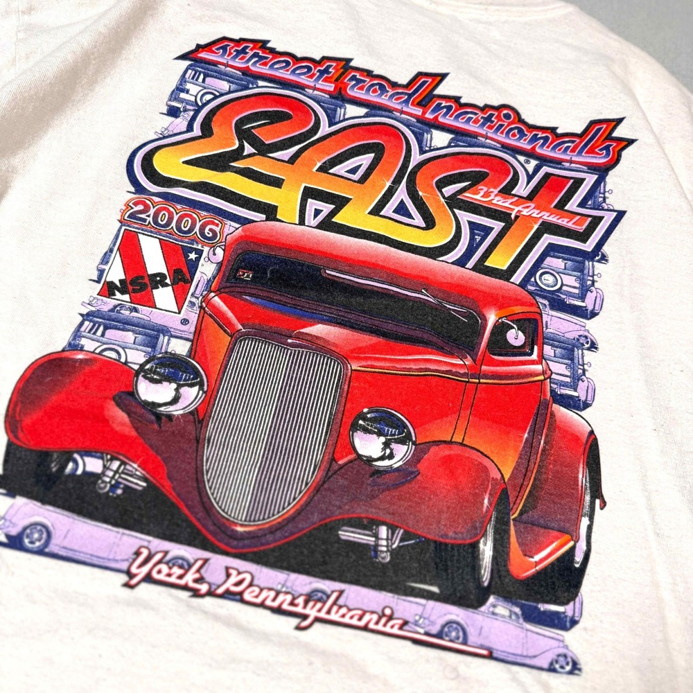 Vintage 2006 Street Rod Nationals East Car Graphic Pocket Tee Mens XL Cream